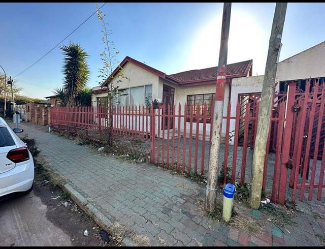 7 BEDROOM HOUSE FOR SALE IN ACTONVILLE